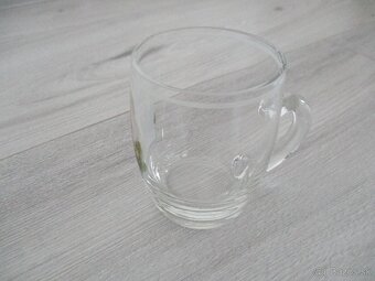 sadu troch starožitných sklenených pohárov - 17