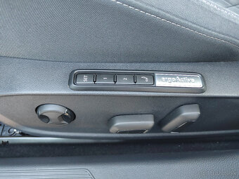 VW Golf 8 Variant VW STYLE 110 KW A7 Odpočet DPH Možný - 17