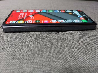 Samsung Z Fold 5 (5G) - 17