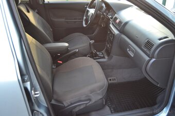 ŠKODA OCTAVIA COMBI 1.9 TDI, FÓLIE, WEBASTO, ŤAŽNÉ, TEMPOMAT - 17