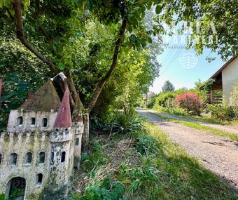 PREDAJ Šarmantná rekreačná chata&záhrada "Kvitnúci Ostrov" - 17