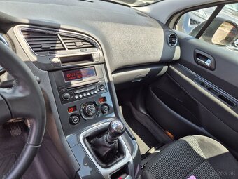 Peugeot  5008 - 17