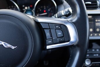 Jaguar F-Pace 2.0D I4 180k Chequered Flag AWD A/T - 17