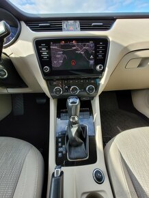 Škoda Octavia 1,6 tdi, automat, 2019, virtual cockpit - 17
