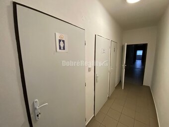 Na prenájom rôzne lukratívne komerčné priestory v multifunkč - 17