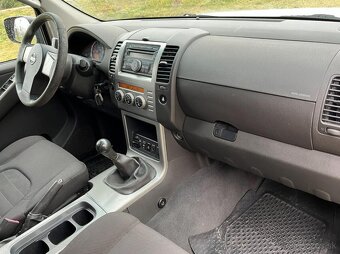 Nissan Pathfinder 2.5DDTi 4x4 - 17
