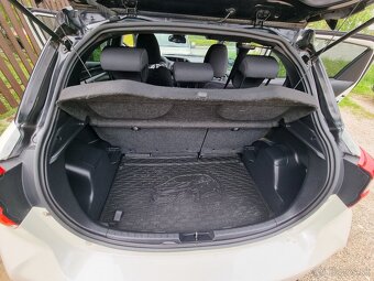 Toyota Yaris Selection Multidrive S - 17