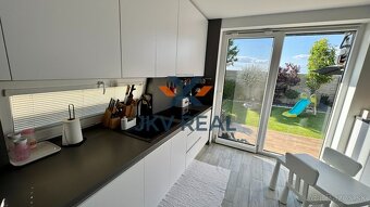 3izbový byt (75m2) so záhradkou (84m2) a parkovacím miestom  - 17
