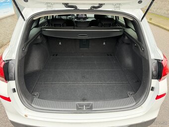 Hyundai i30 CW 1.0 T-GDi Family. Slovenské, odpočet DPH - 17