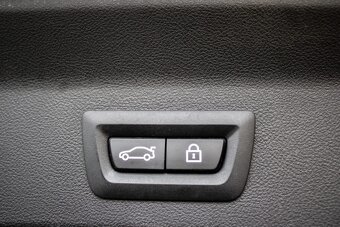 BMW iX3 Panoráma 210kW Harman Kardon - 17