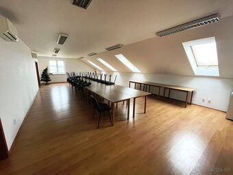 Predaj administratívno prevádzkového areálu 4080 m² priamo v - 17