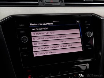 Volkswagen Passat Variant 2.0 TDI Elegance 4Motion DSG - 17