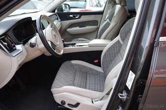 Volvo XC60 T4 Momentum Pro 8A/T - 17