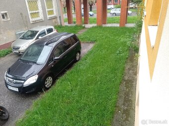 Predám Opel Zafira 1,9 diesel 110kw rok:2009 - 17