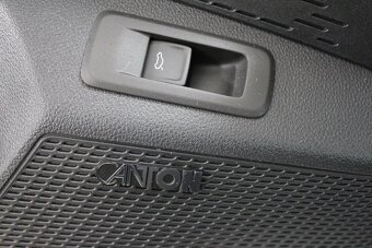 Škoda Octavia Combi 2.0 TDI - 17