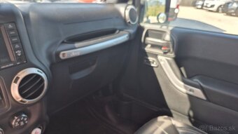 Jeep Wrangler 2.8 CRD 147 kw Sahara A/T 1.maj DPH - 17