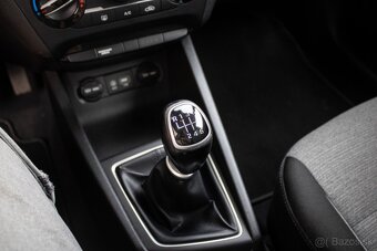 Hyundai i20 1.1 Black - 17