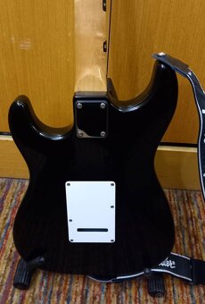 Elektrická gitara ARIA STG (Indonesia) + príslušenstvo. - 17