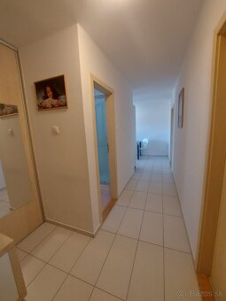 Na predaj 2 izbový byt s balkónom v Poprade centrum - 17