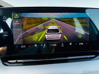 Škoda Octavia combi 2.0 TDI EVO DSG r.v. 2021 EXTRA vybava - 17