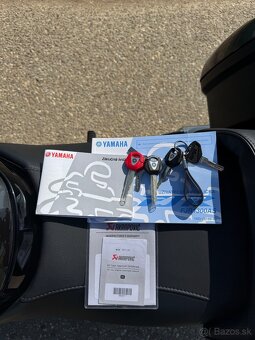 Yamaha FJR 1300 ES (2015) - 17