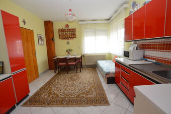 4izb RD, Blesovce, 40á pozemok, slepá ulica, možnosť rozdeli - 17