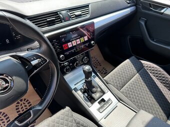 Škoda Superb III Combi 2.0 TDI 110kw Dsg Led Virtual - 17