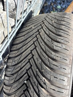 ✅ 5x112 r19 Seat ateca disky plus celoročne pneu dot 2023 - 17