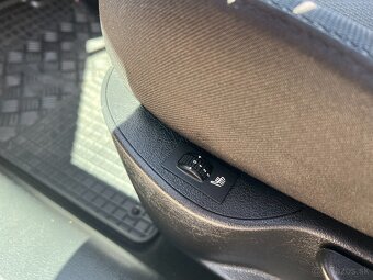 Peugeot 207 1.4 16V VTi -SK Auto, Serv. knižka, Klíma - 17