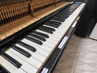 C-Bechstein mod. 8 v záruce. Doprava je možná - 17