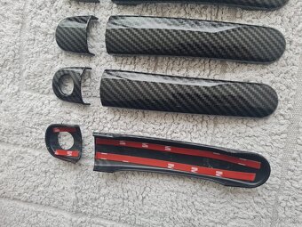ČIERNE a KARBONOVE kľučky krytky klučiek dveri - 17