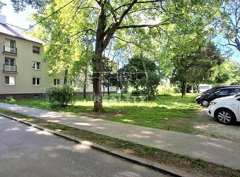 Pekný zrekonštruovaný 2 izbový byt s balkónom, dvoma... - 17