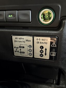 LAND ROVER DEFENDER, 4X4, 2012 - 17