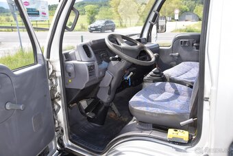 Nissan Cabstar trojstranný vyklápač s hydraulickou rukou - 17