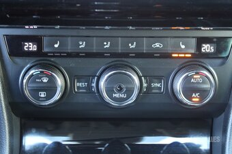 Škoda Superb Combi 2,0 TDi DSG 140 kW 4x4 STYLE, ODPOČET DPH - 17