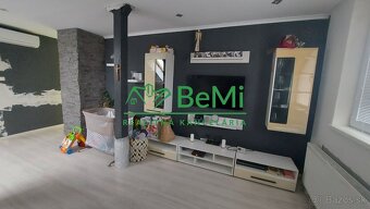 Predaj priestranný zrekonštruovaný  rodinný dom Nitra-Čermáň - 17