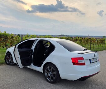 Škoda Octavia RS 2.0 TDI 135KW/183 koní R.V.09/2014 - 17