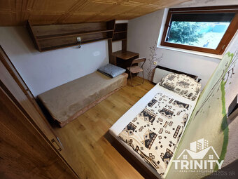 Na predaj podlažný a priestranný penzión v obci Podhájska - 17