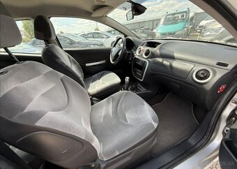 Citroën C2 1,4 97tKm EXCLUSIVE DIGIKLIMA benzín manuál 54 kw - 17
