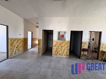 Na predaj budova s veľkým pozemkom–priemyselná zóna,Gbely - 17