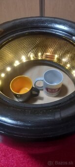 Stôl z pneumatiky formule 3000 - 17