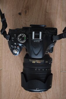 Nikon D5200 s VR objektivom 18 - 105 AF-S - 9 tisiic zaberov - 17