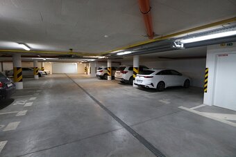 NOVINKA  I  MODERNÝ 2i.BYT S LOGGIOU a S PARKOVANÍM  / BA I. - 17