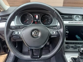 Volkswagen Passat Variant 2.0 TDI M6 Nové rozvody olej - 17