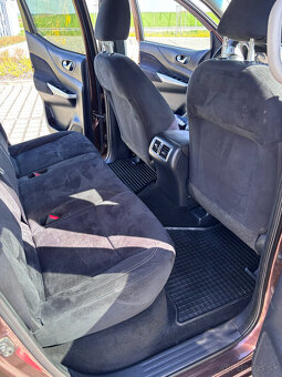 Nissan Navara SUV/Off-road 140kw Automat - 17