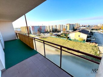 NA PRENÁJOM 2 IZB. BYT S VEĽKÝM BALKÓNOM A PARKOVNÝM MIESTOM - 17