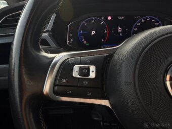 VW Touran R-Line, 7 místný DSG - 17