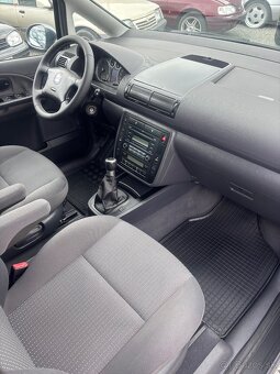 Seat Alhambra 2.0 TDi 7miestne - 17