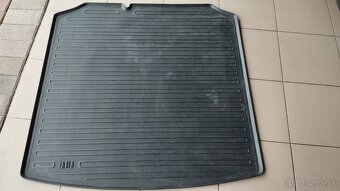 Nahradne diely fabia 1 1,4 16v 55kw - 17
