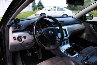 Volkswagen Passat Variant 2.0 FSI Highline - 17